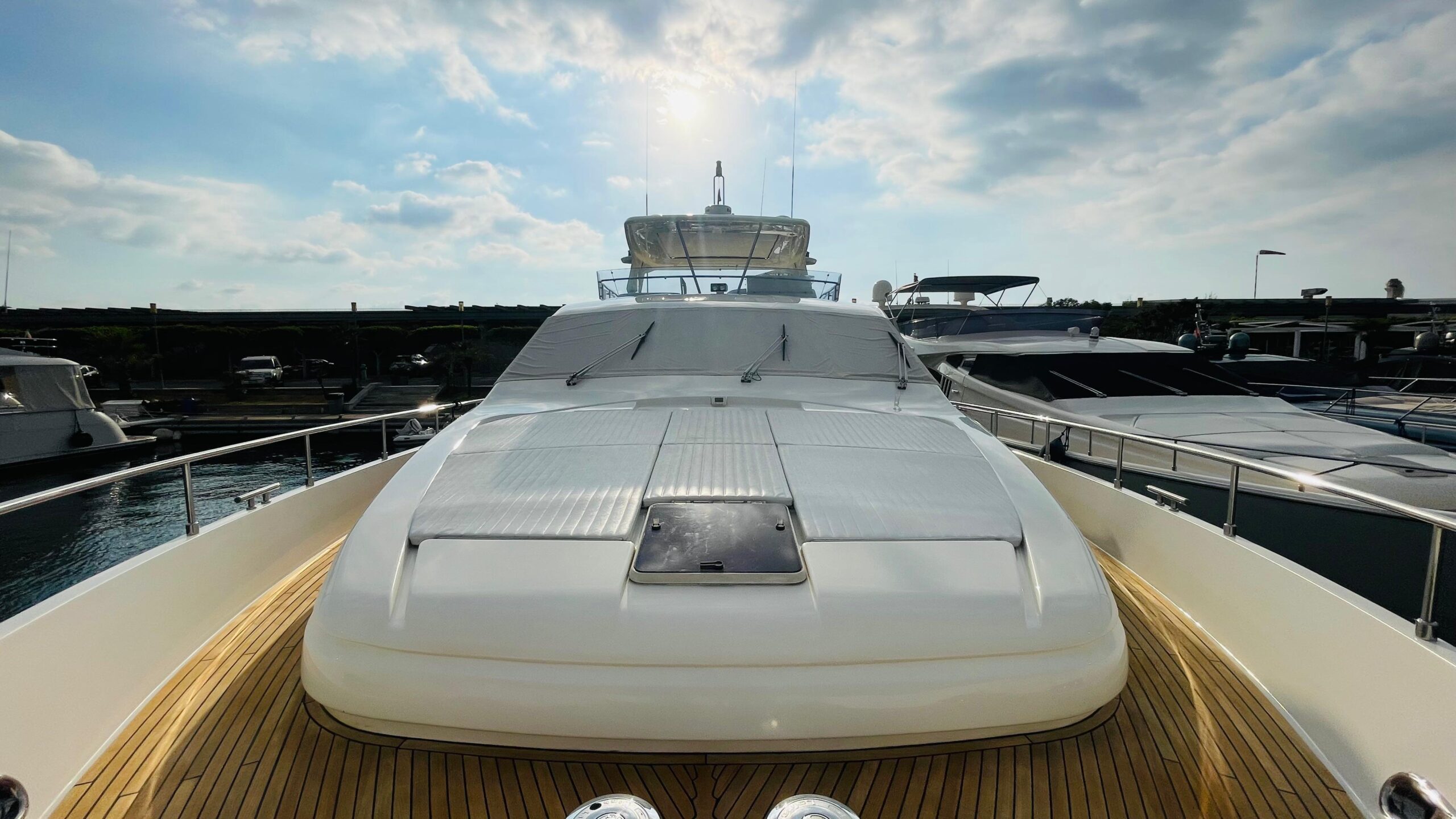 Ferretti 881 - 2006 img 20260616 wa0029